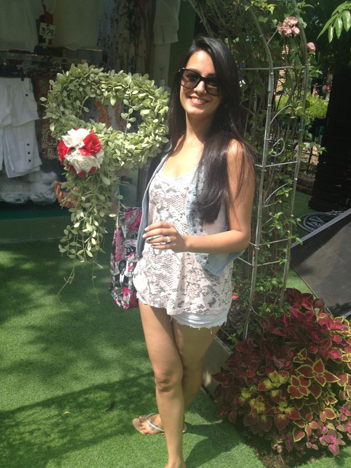 Anita Hassanandani Hot Pictures In Short Clothes