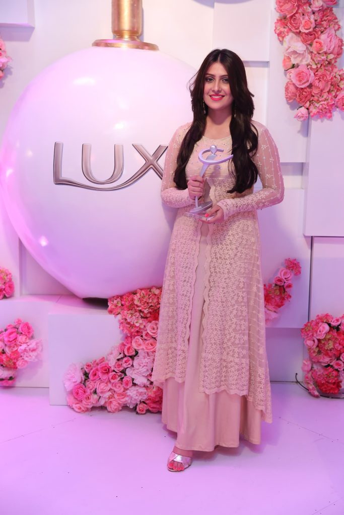 Ayeza Khan Latest New Full HD Wallpapers At Event