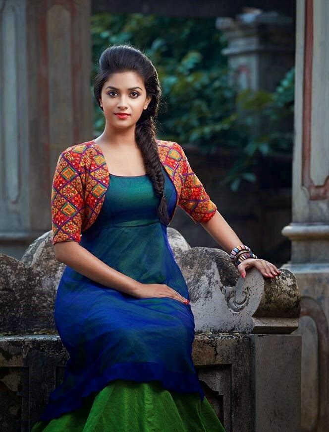 Keerthy Suresh Hot & Sexy Images Gallery In 2018