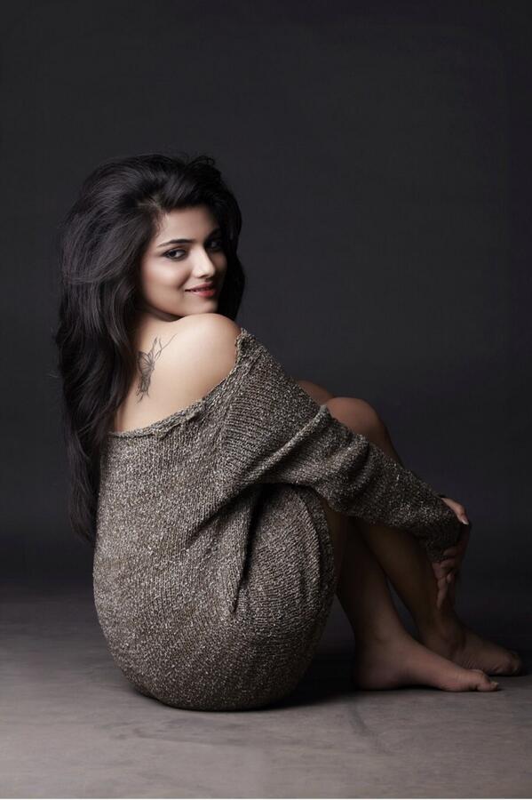 Shritama Mukherjee Hot Pics In Backless Clothes