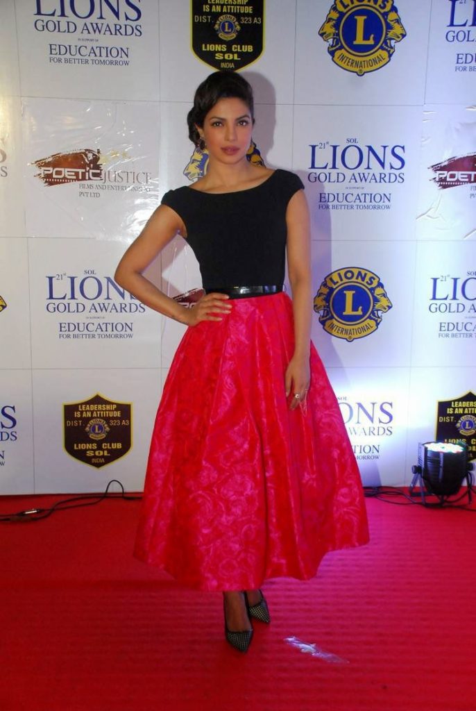 Sweet Priyanka Chopra Beautiful Photos In Under Garment Images