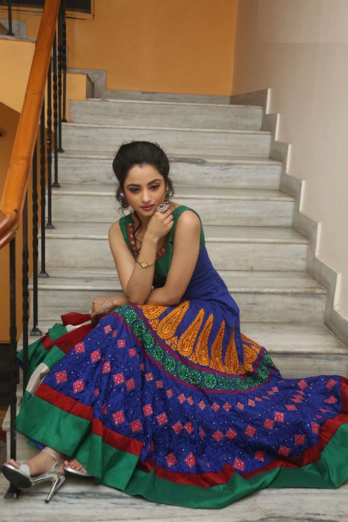 Tv Actress Madirakshi Mundle Latest Full HD Pictures Download