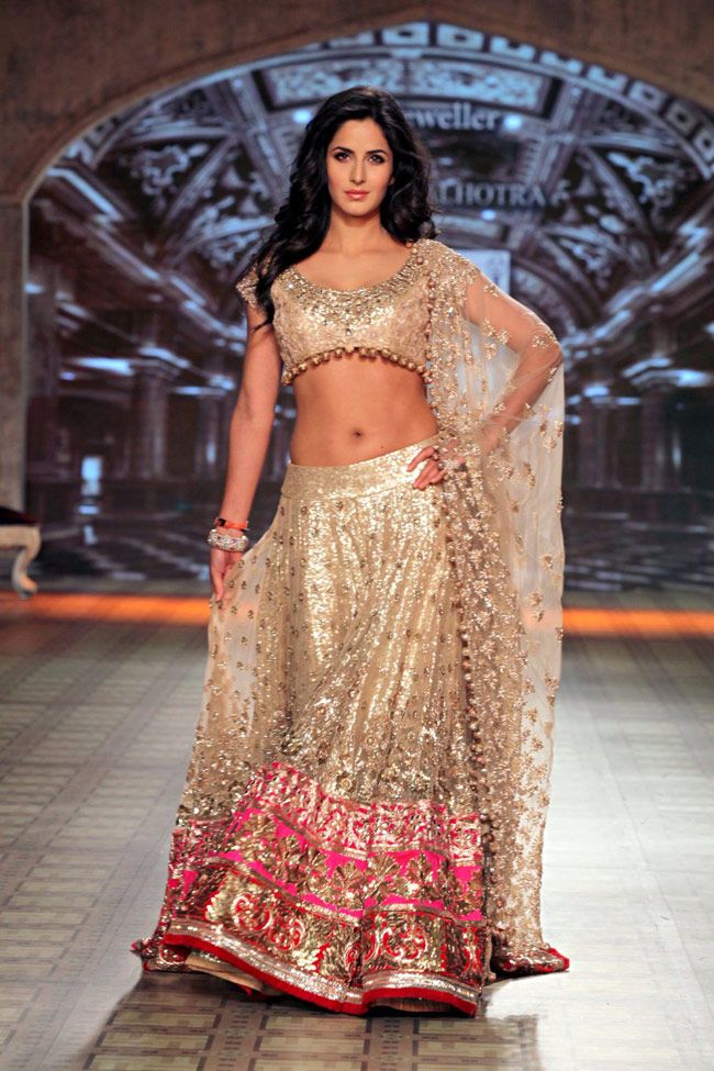 Katrina Kaif Navel Latest Hot Looking Pictures Images HD