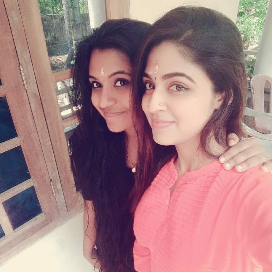 Malavika Wales Pictues With Friend