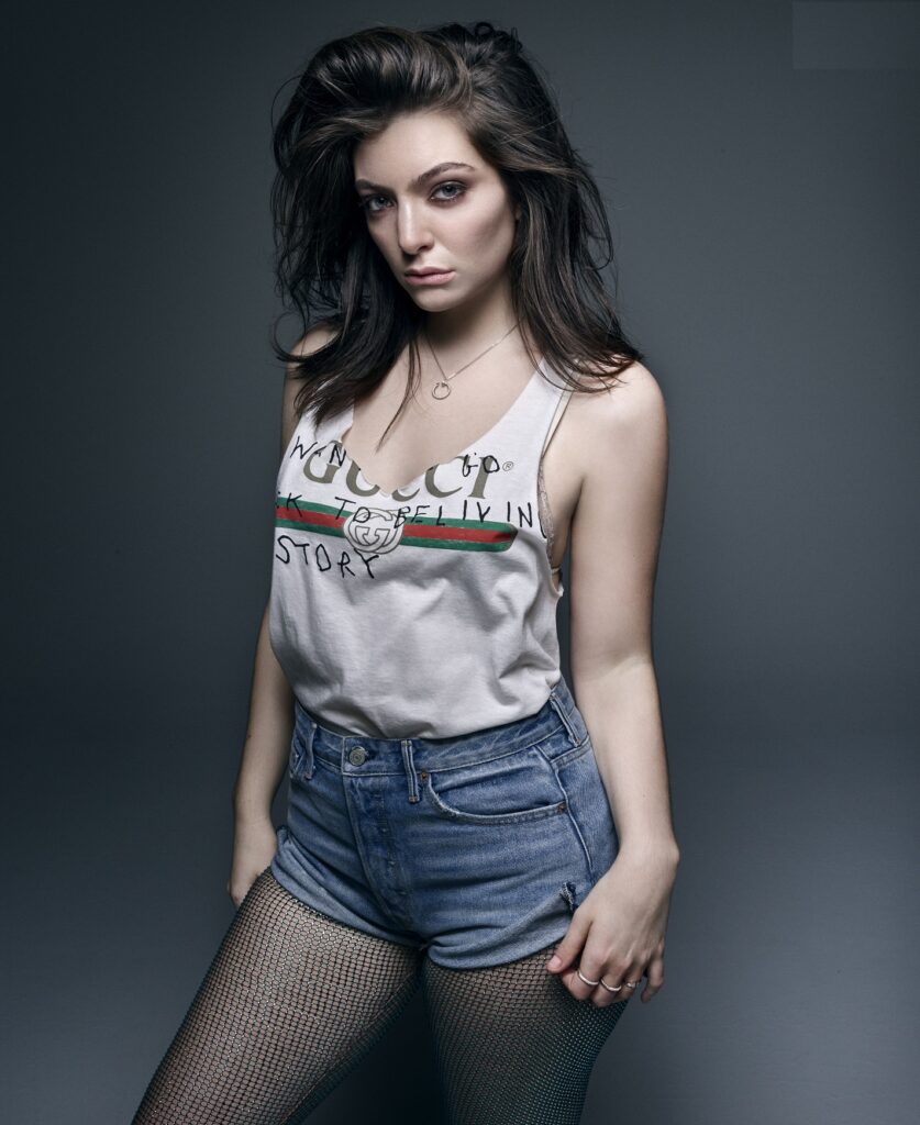 Lorde-Shorts-Images