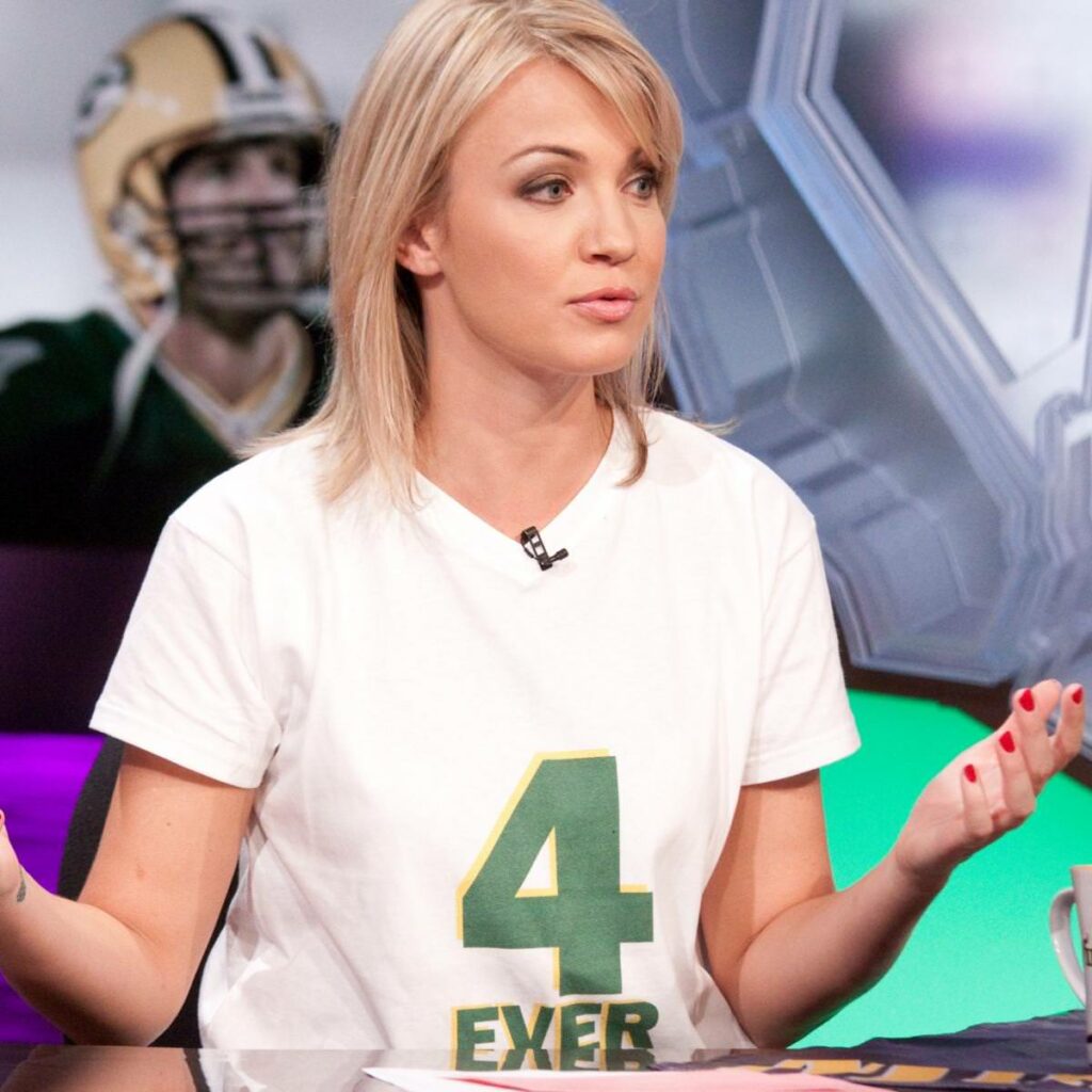 Michelle Beadle Sexy Pictures