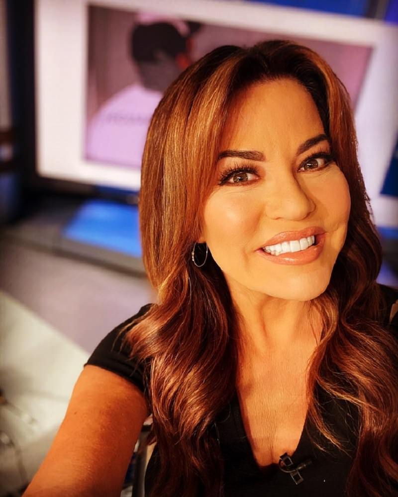 Robin Meade Smile Pictures