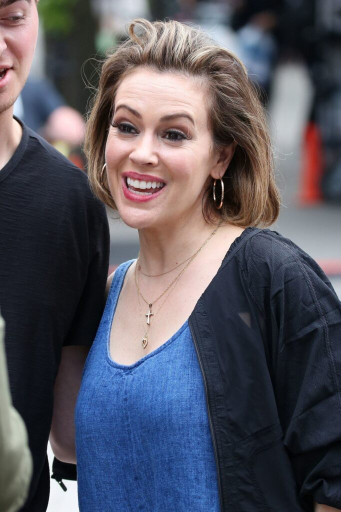 Alyssa Milano Working Out Pictures