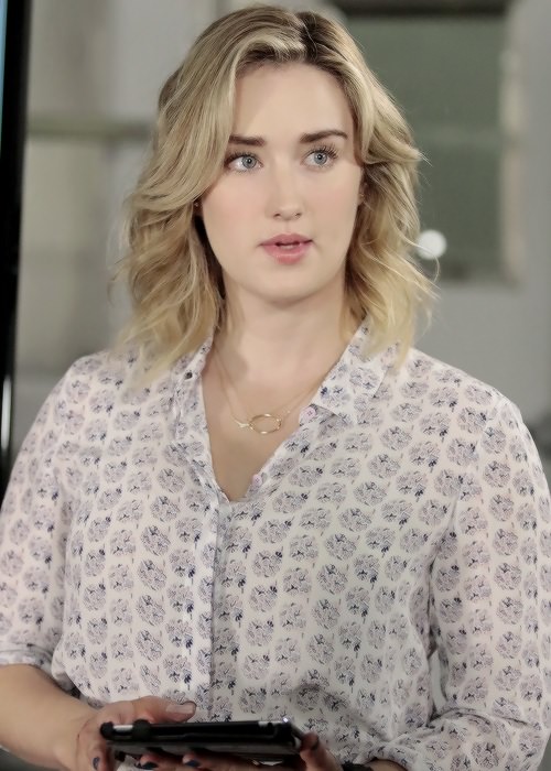 Ashley Johnson Oops Moment Images