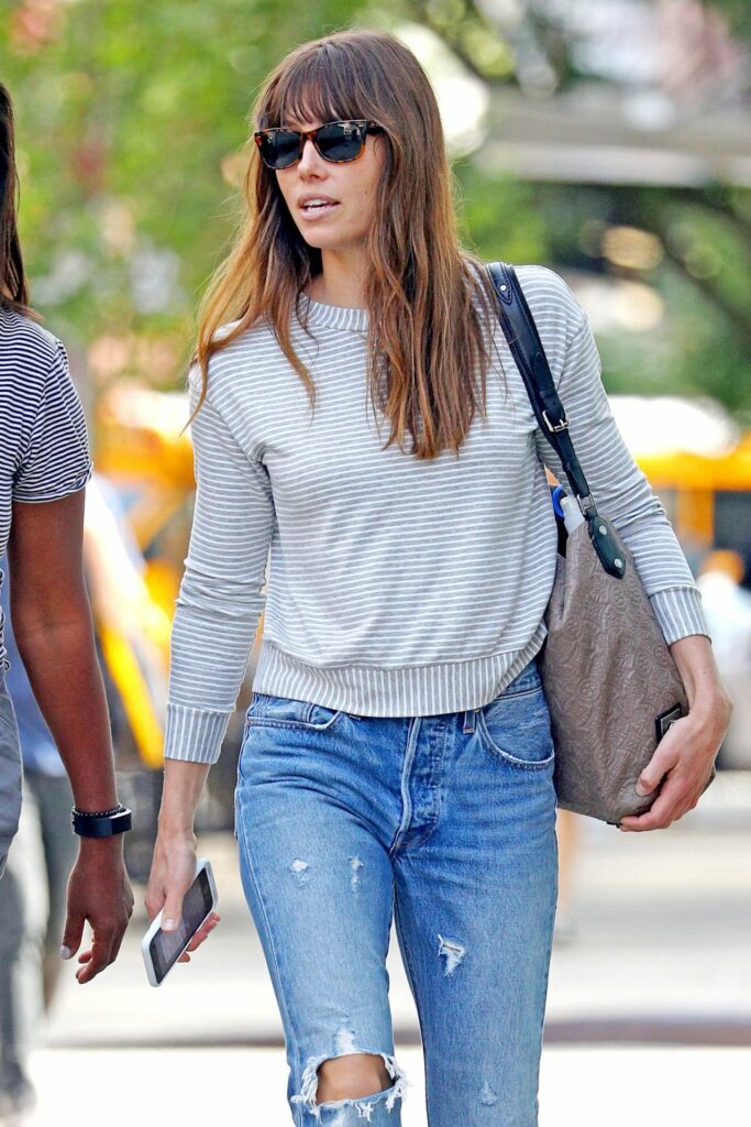 Jessica Biel Jeans Pics