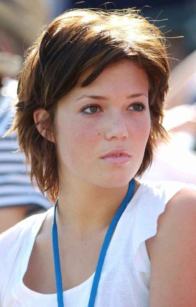 Mandy Moore Sexy Eyes Images