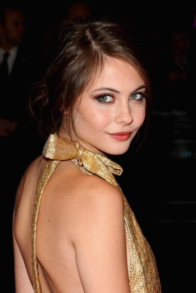 Willa Holland Pictures