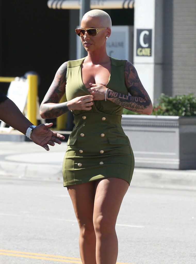 Amber Rose Swimsuit Photos